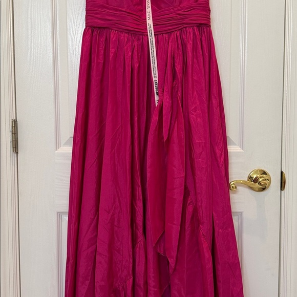 Mac Duggal 67835 Pink Taffeta High Low Ruffle Gown Size 8 NWT - Picture 6 of 10